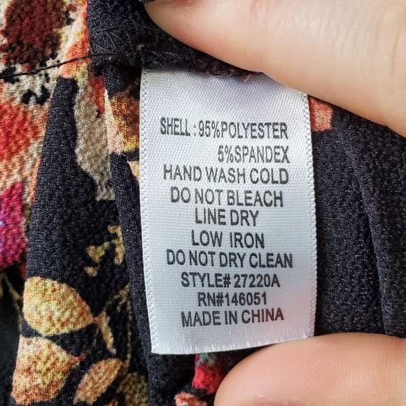 Monteau Peplum Shortsleeve Babydoll Top Size Medium - Picture 7 of 7